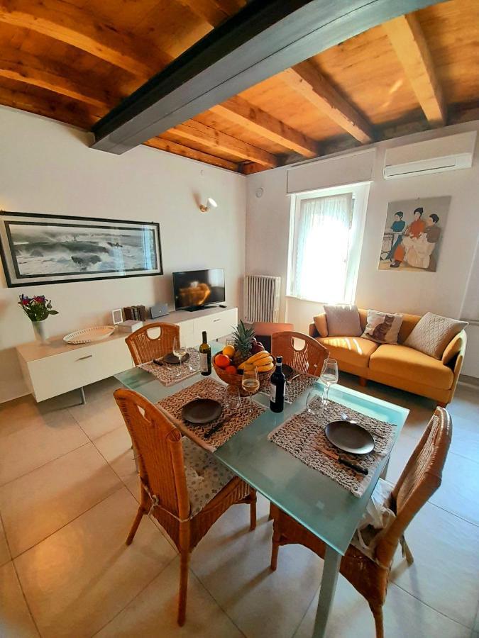 Les Amis Apartamento Peschiera del Garda Exterior foto